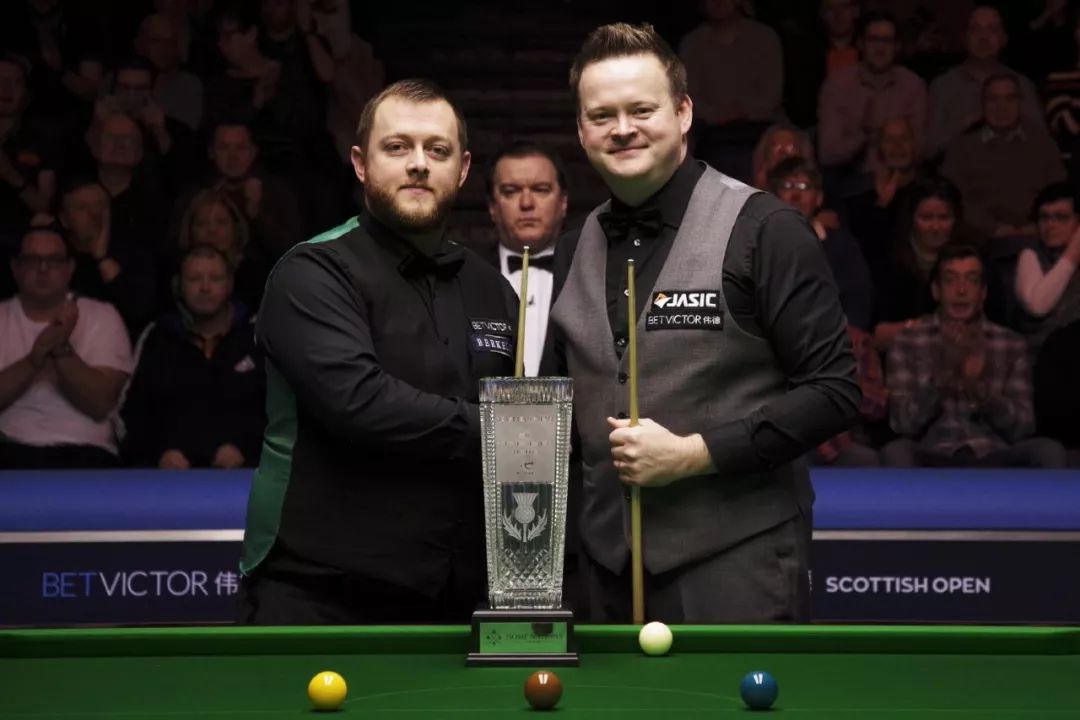 仅彰显了詹 仅彰显了詹