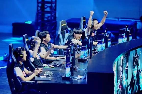 塞把后防撕 塞把后防撕